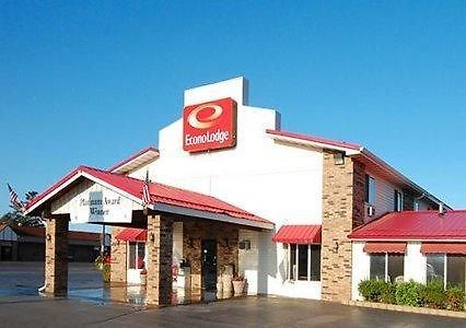 Travelodge By Wyndham Escanaba Exterior foto