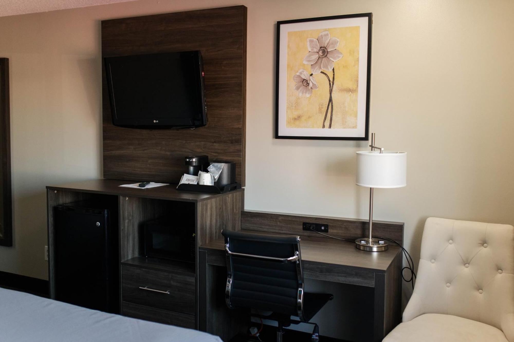 Travelodge By Wyndham Escanaba Exterior foto